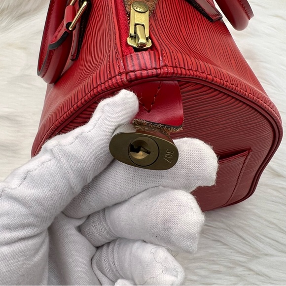 LOUIS VUITTON EPI RED SPEEDY 30 - Picture 11 of 16